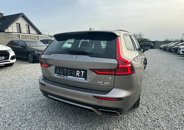 Volvo V60 cena 99990 przebieg: 92000, rok produkcji 2019 z Strumień małe 704